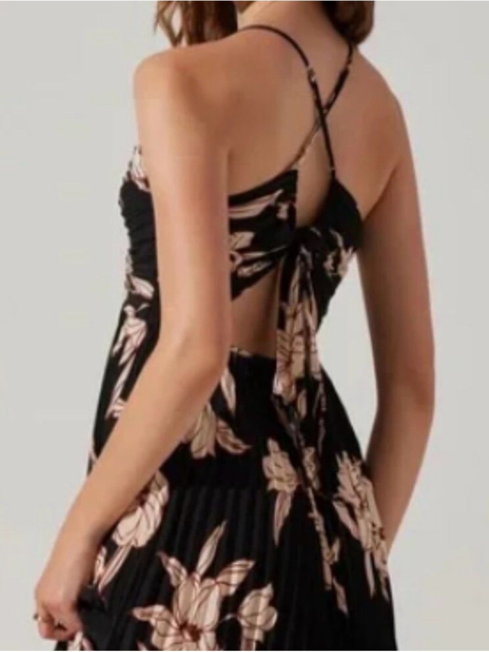 ASTR The Label Gorgeous Black And Tan Blythe Plisse Midi Dress Size L, NWT - Picture 2 of 9